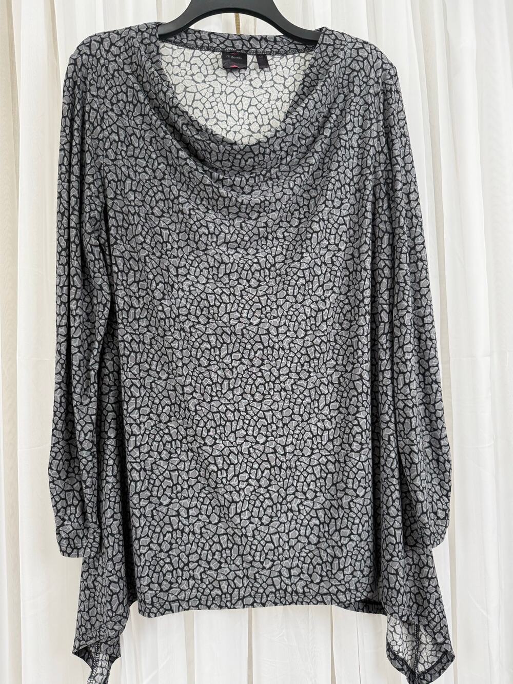 Rafaella Women’s Large Gray Abstract Print Handkerchief Hem Cowl Neck Tunic Top
